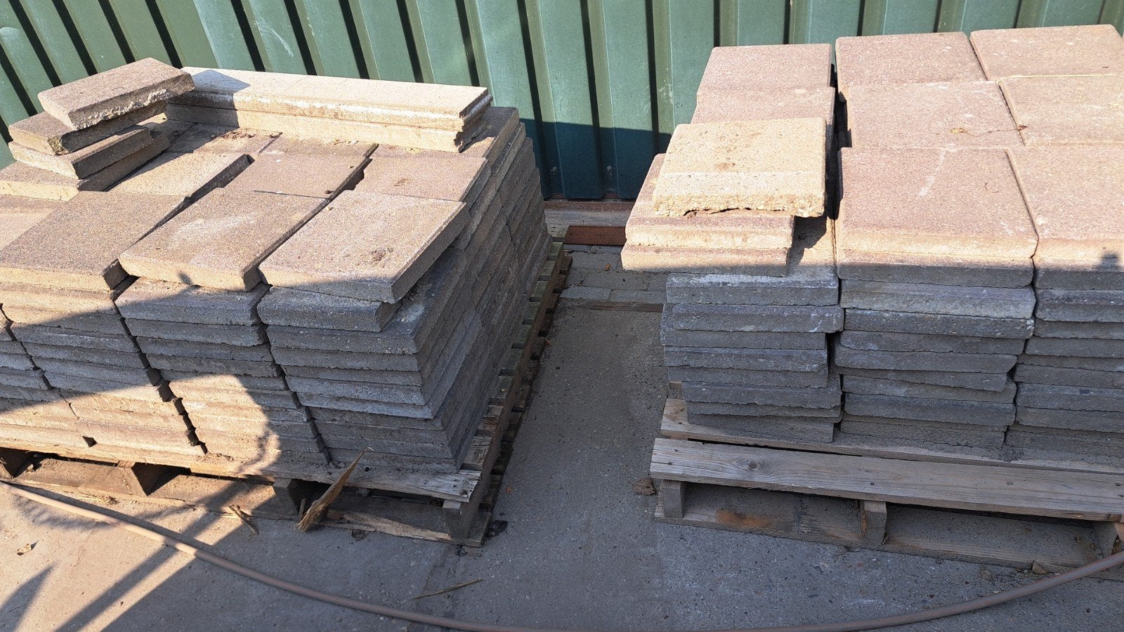 30 30 tegels 2 pallets, Ophalen, Hout