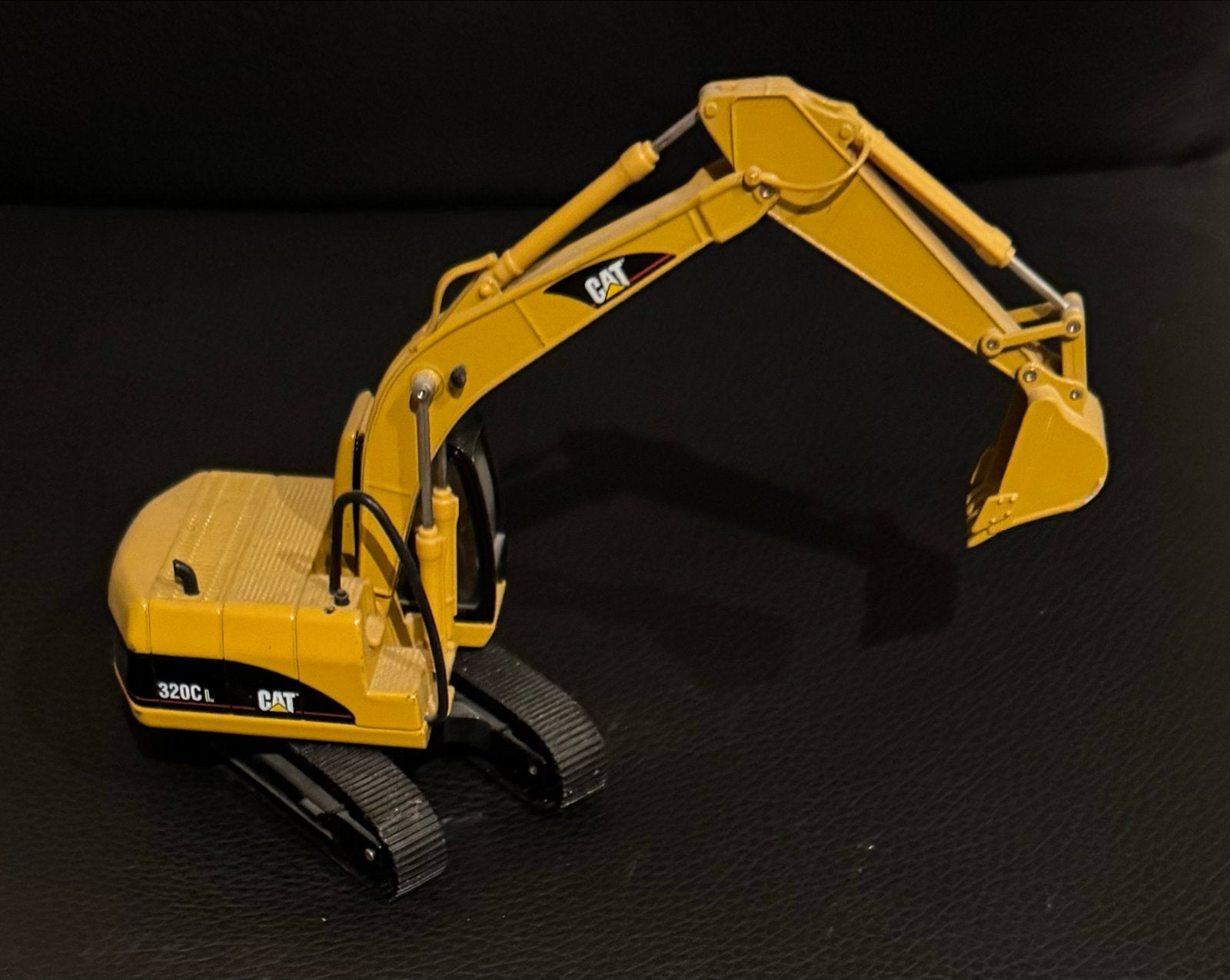 Caterpillar 320CL Graafmachine Model (Norscot), Ophalen, Zo goed als nieuw