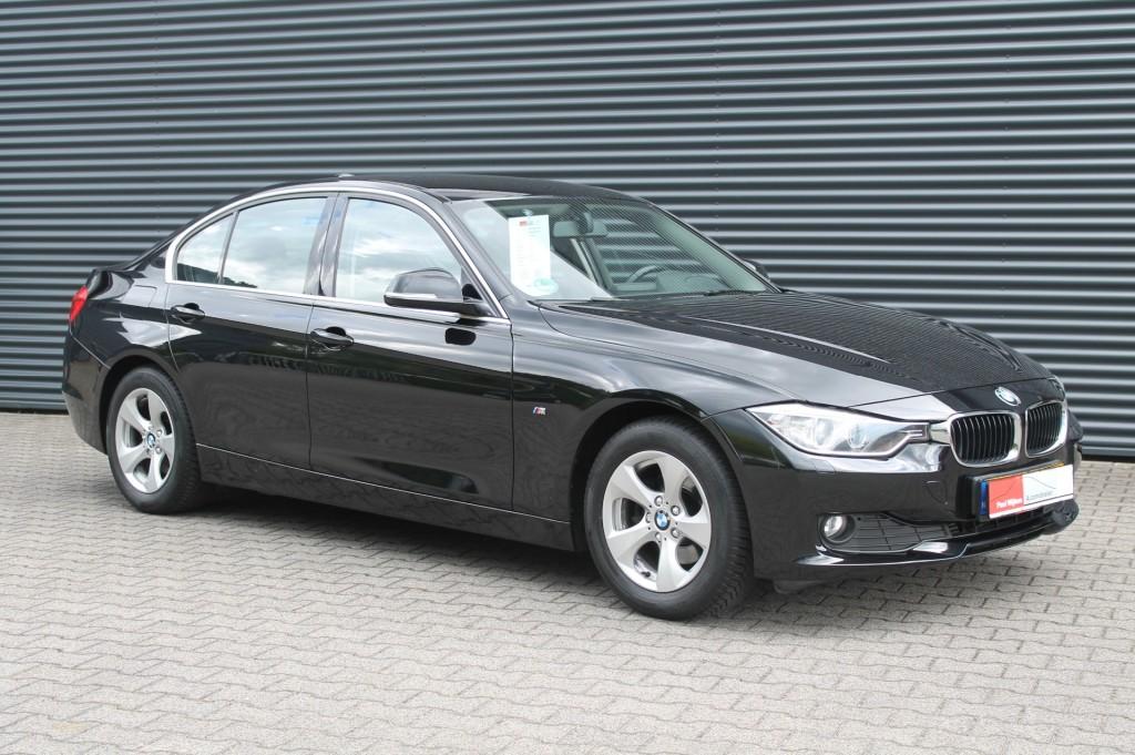 Bmw 3-SERIE BMW 320i Sedan Edition High Executive, Auto's, Achterwielaandrijving, Gebruikt, Euro 6, 4 cilinders