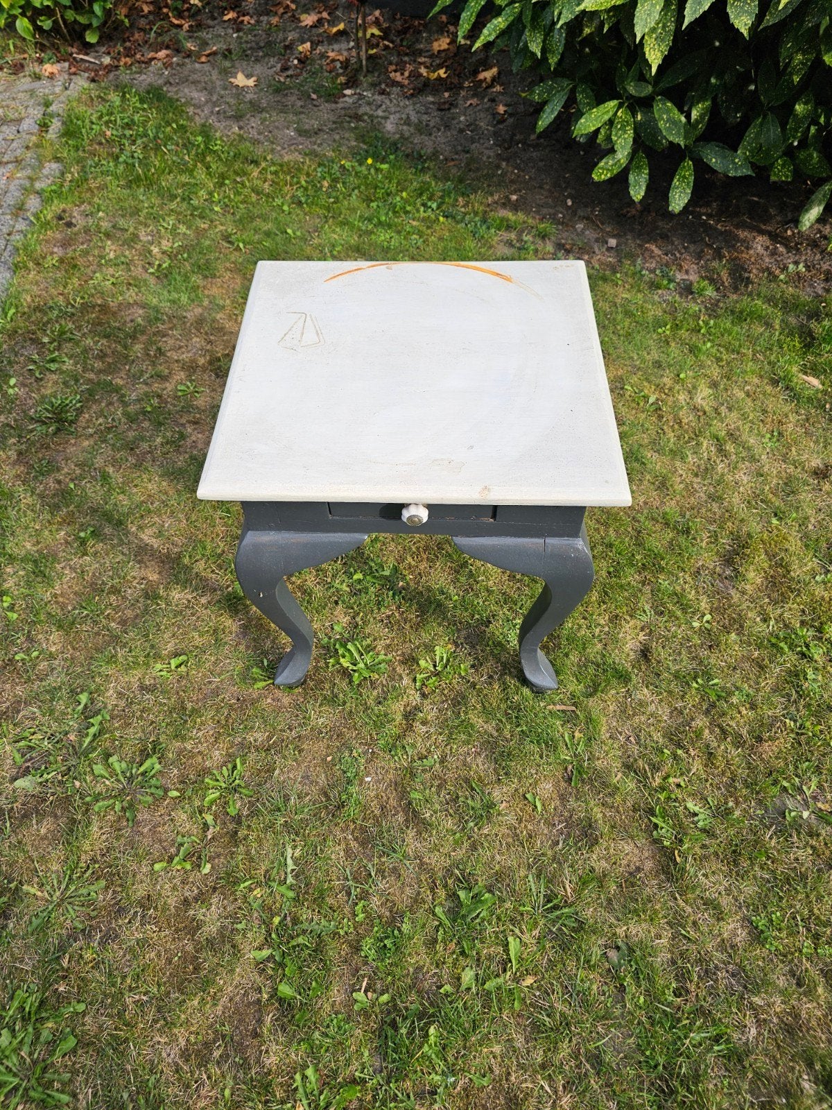 Klassiek Houten Bijzettafeltje met Lade - DIY Opknapper, Minder dan 55 cm, Gebruikt, Klassiek / Queen Anne, Vierkant