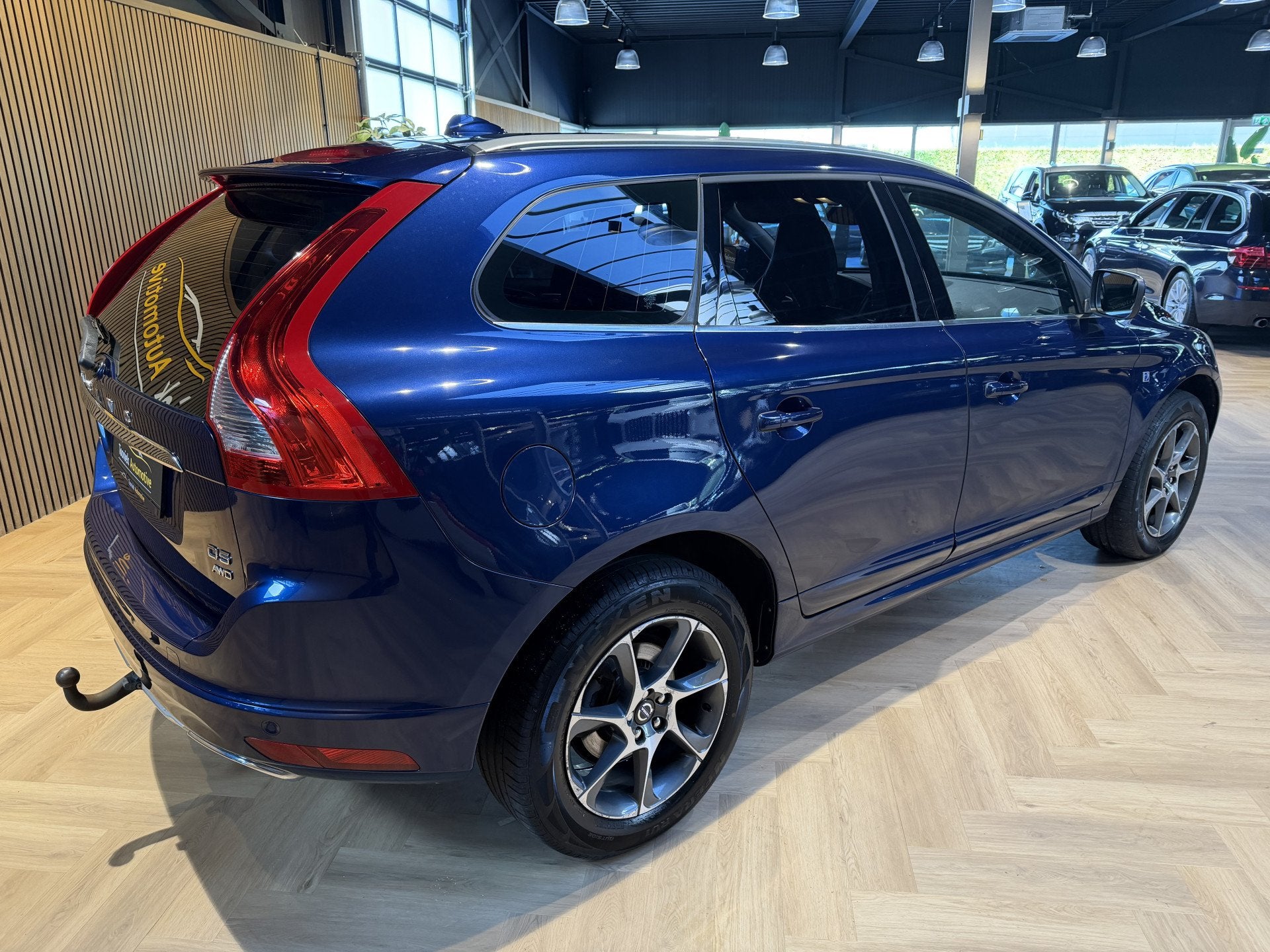 Volvo XC60 2.4 D5 Ocean Race PANORAMADAK | STOELVERWARMING |, Auto's, Euro 5, 1683 kg, Blauw, SUV of Terreinwagen