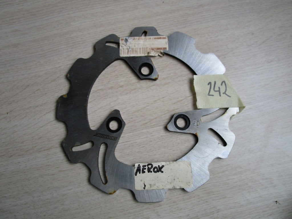 Nr.242: Remschijf Yamaha Aerox, Honda Bali, voorzijde, Ophalen of Verzenden, Nieuw, Overige typen, Yamaha