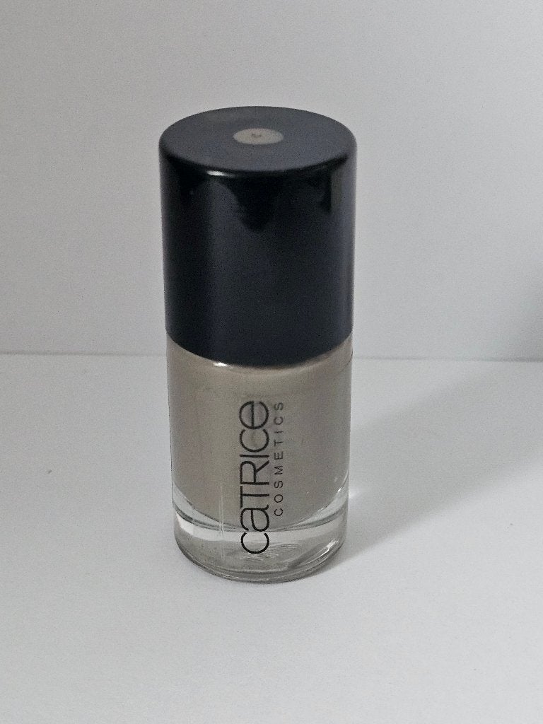 Catrice nagellak 330 Absolutely Chinchilly! ZGAN, Ophalen of Verzenden, Zo goed als nieuw, Handen en Nagels