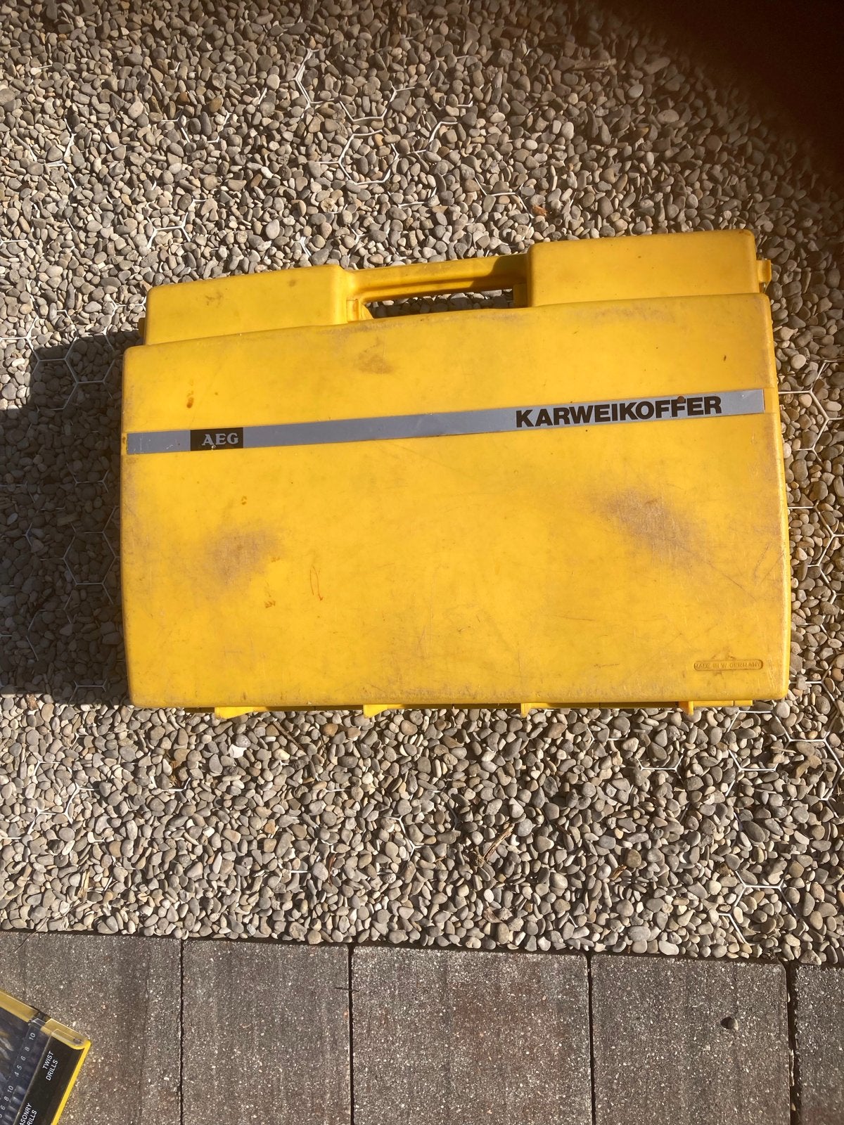 AEG Boormachine in Karweikoffer met Borenset, Ophalen, Gebruikt, Boormachine