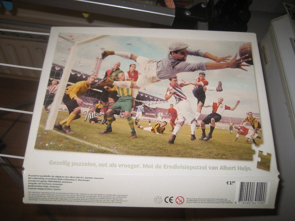 voetbal puzzel, Ophalen, Minder dan 500 stukjes, Zo goed als nieuw, Legpuzzel