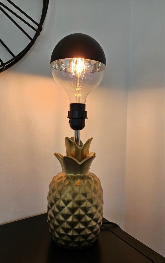 Gouden Ananas Tafellamp met Edison Lamp, Huis en Inrichting, Ophalen, Zo goed als nieuw, Tropisch, Modern, Decoratief