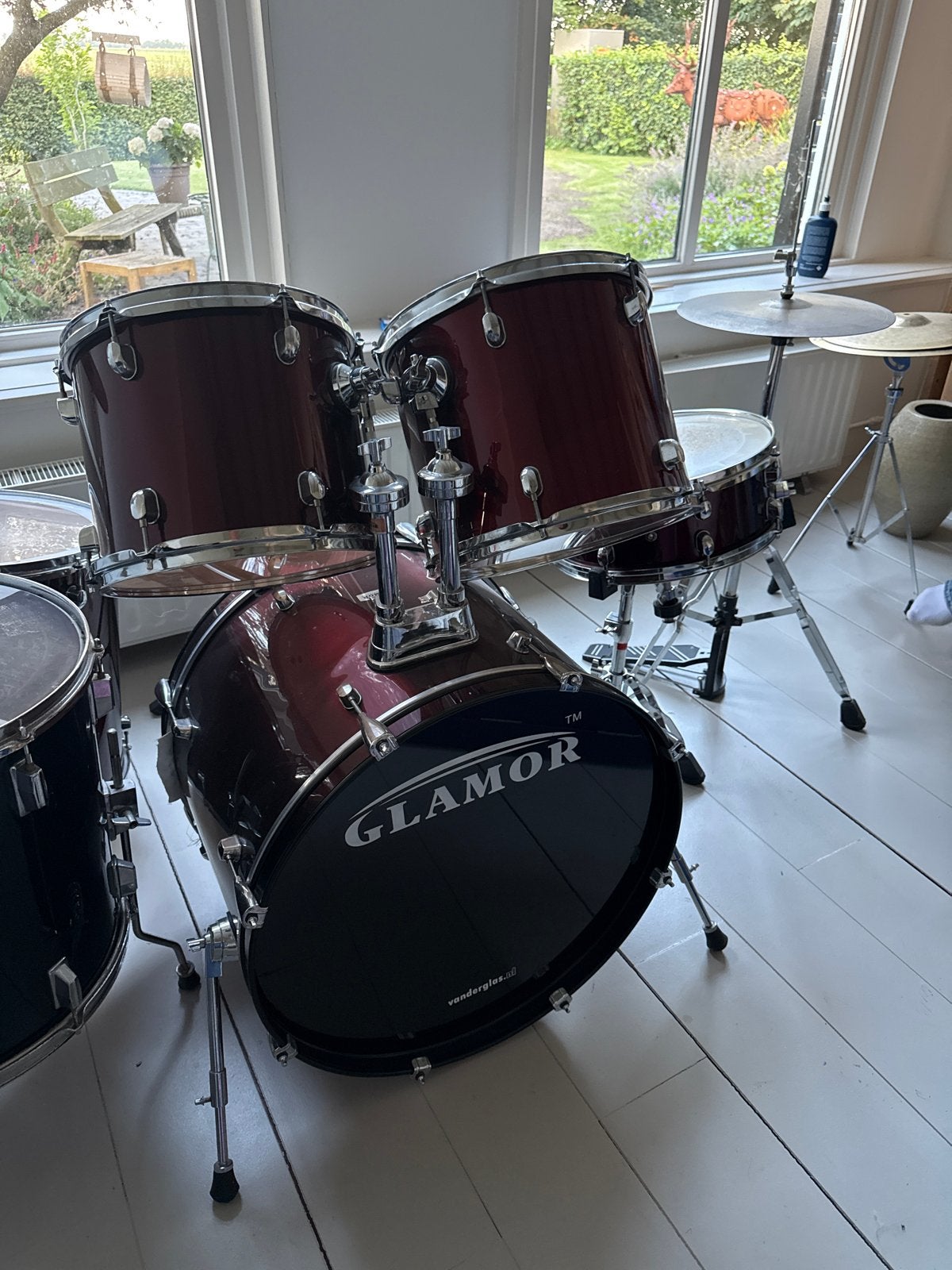 Glamor drumstel met bekkens en kruk, Muziek en Instrumenten, Ophalen, Gebruikt, Overige merken