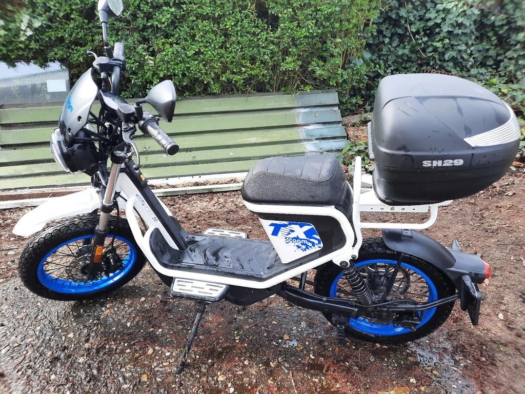 Elektrische scooter van Gocci slechts 100 km gereden!, Ophalen, Zo goed als nieuw