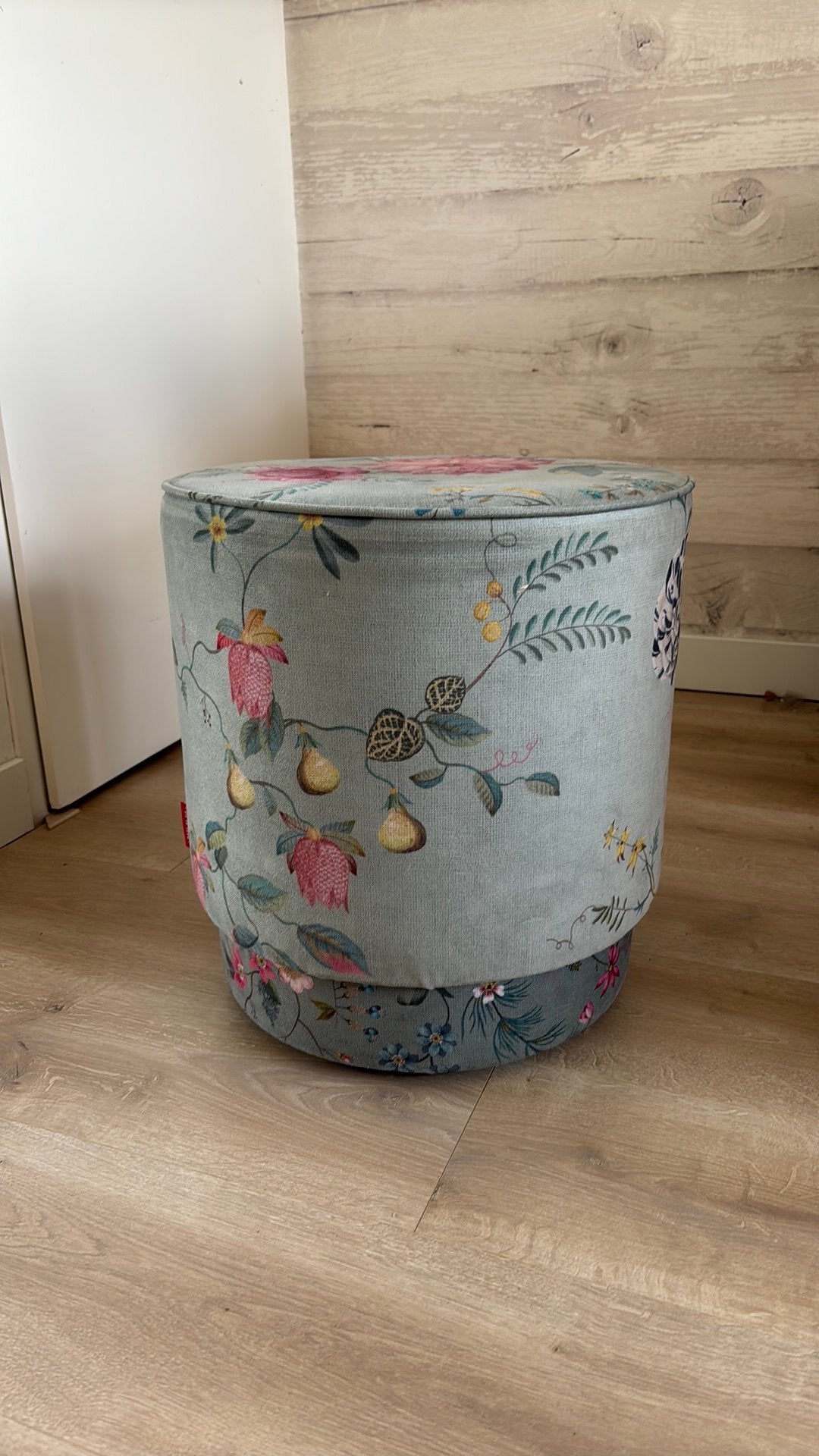 Prachtige poef / kruk van pip studio, Ophalen, Gebruikt, Rond, Minder dan 50 cm