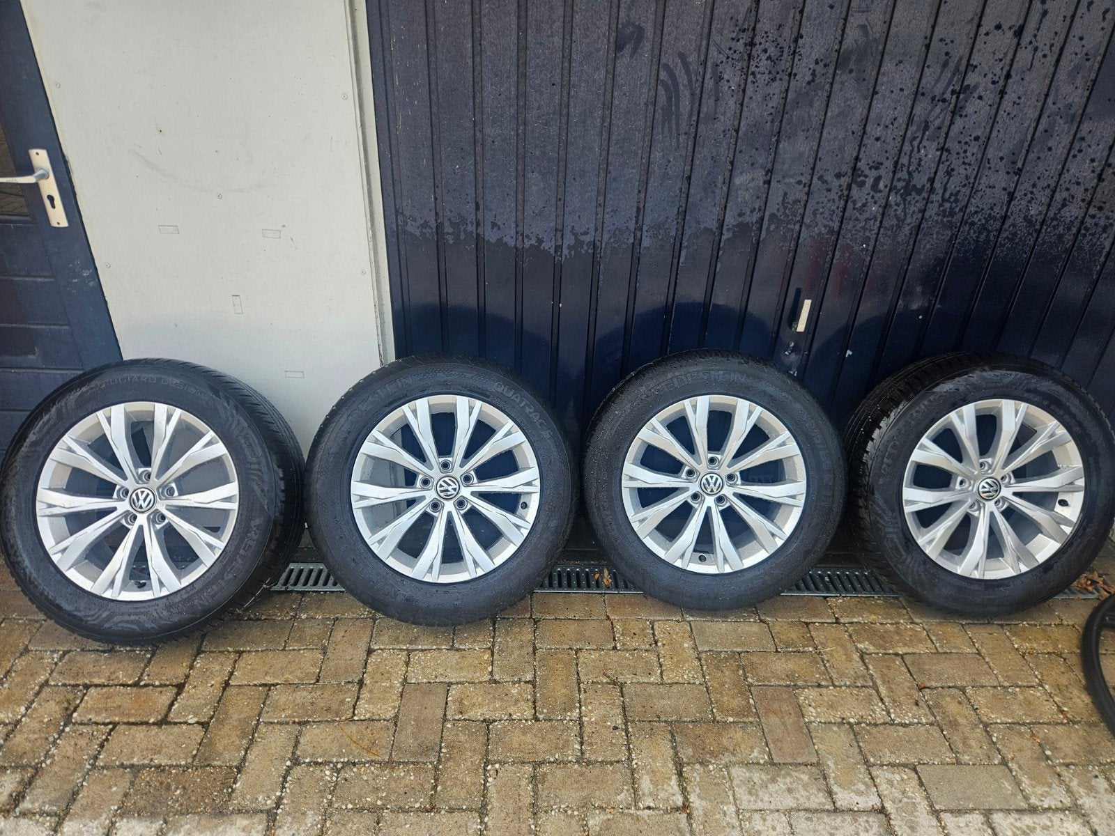 17 inch banden, all season, vredestein, Ophalen, 215 mm, Banden en Velgen, 17 inch