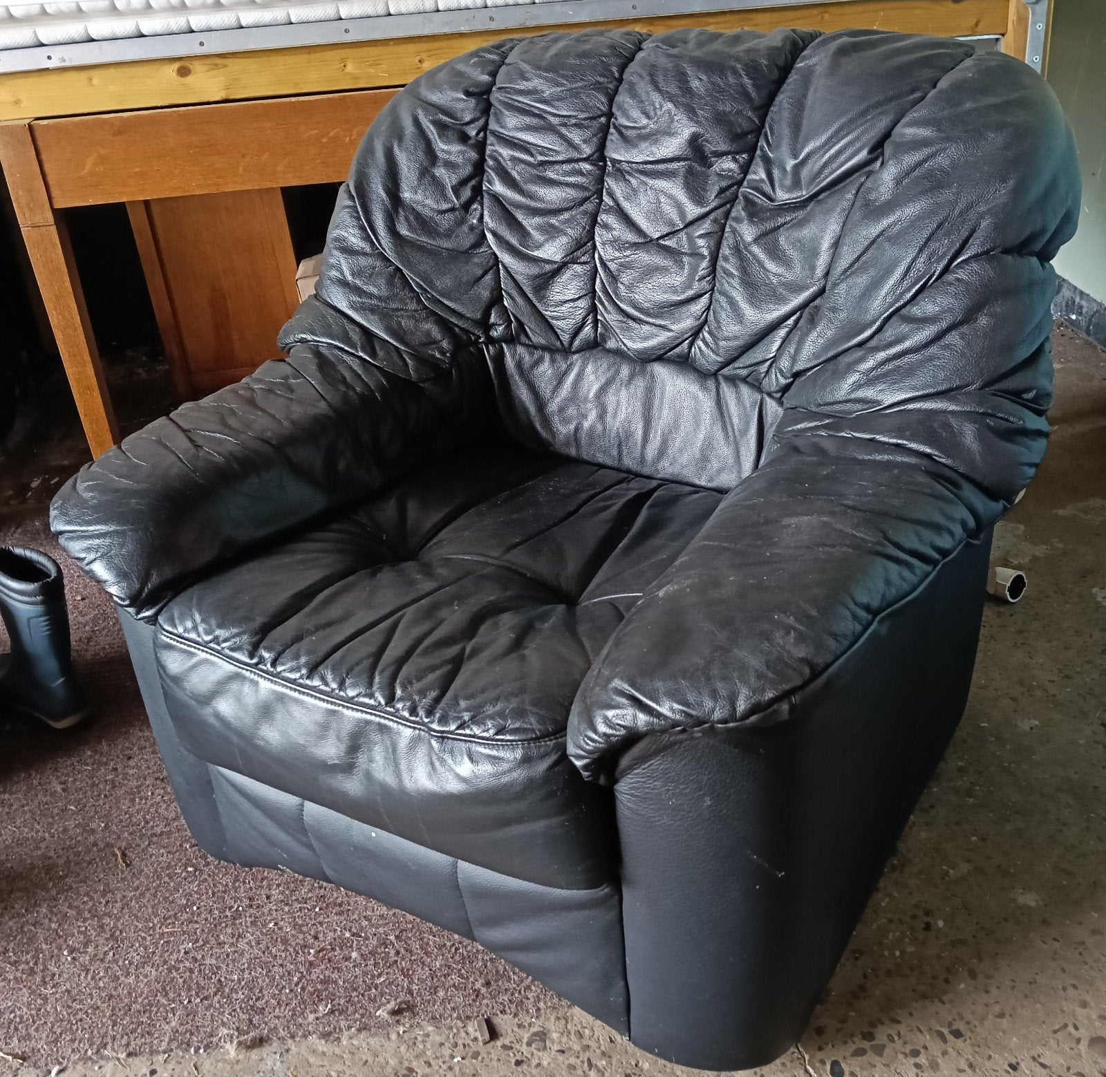 blauwe leren stoel, Huis en Inrichting, Fauteuils, Ophalen, Gebruikt, 50 tot 75 cm, Leer