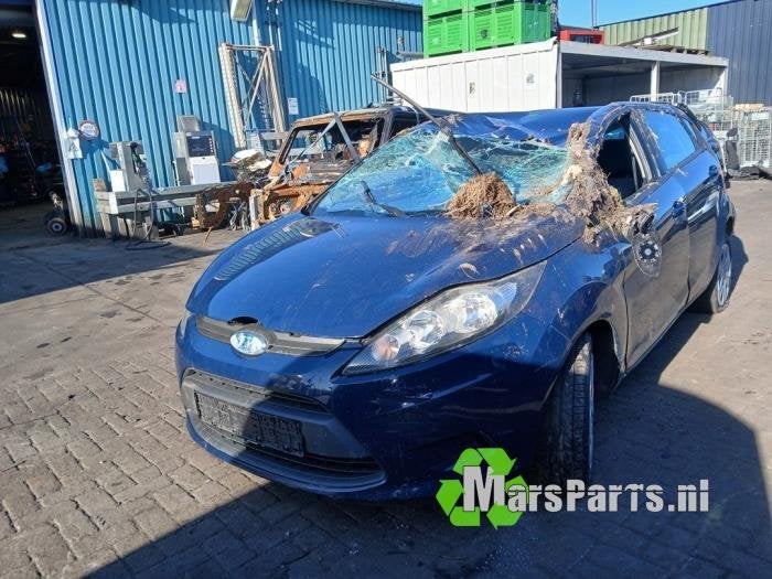 Carrosserie Hoek links-voor van een Ford Fiesta, Gebruikt, -, -, Ophalen of Verzenden