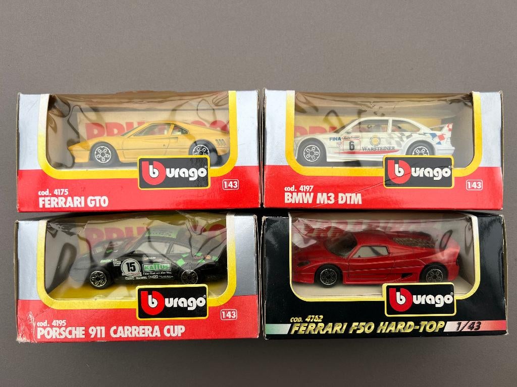 Bburago modelauto's 2x Ferrari, Porsche 911, BMW M3 DTM, Overige merken, Auto, 1:32 tot 1:50, Nieuw