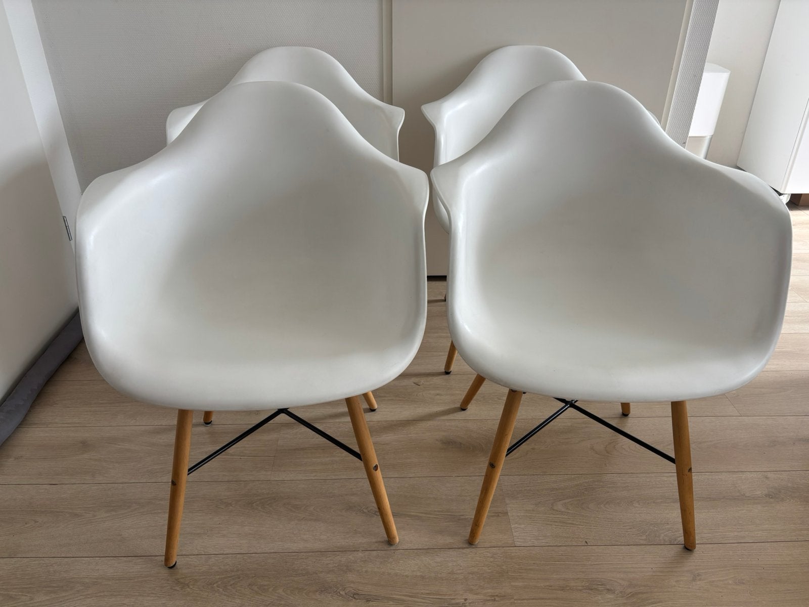 4x eetkamer kuipstoel wit, Huis en Inrichting, Stoelen, Ophalen, Kunststof, Gebruikt, Wit