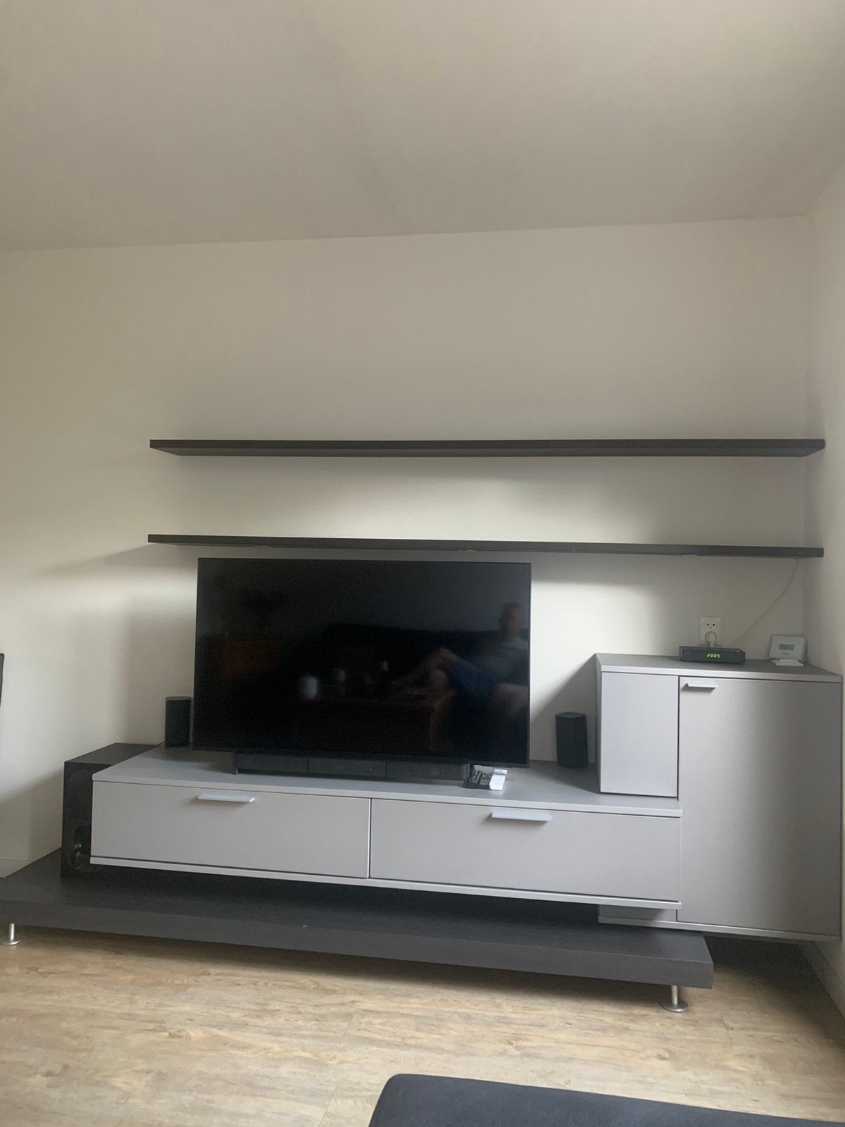 Wand TV-meubel met opbergruimte en wandplanken, Ophalen, Overige materialen, Gebruikt, 150 tot 200 cm