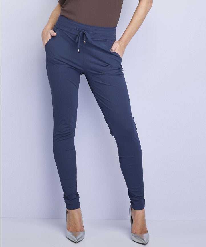 Nieuwe Nicolette Kluijver Travel broek maat L, Blauw, Maat 42/44 (L), Nieuw, Ophalen of Verzenden