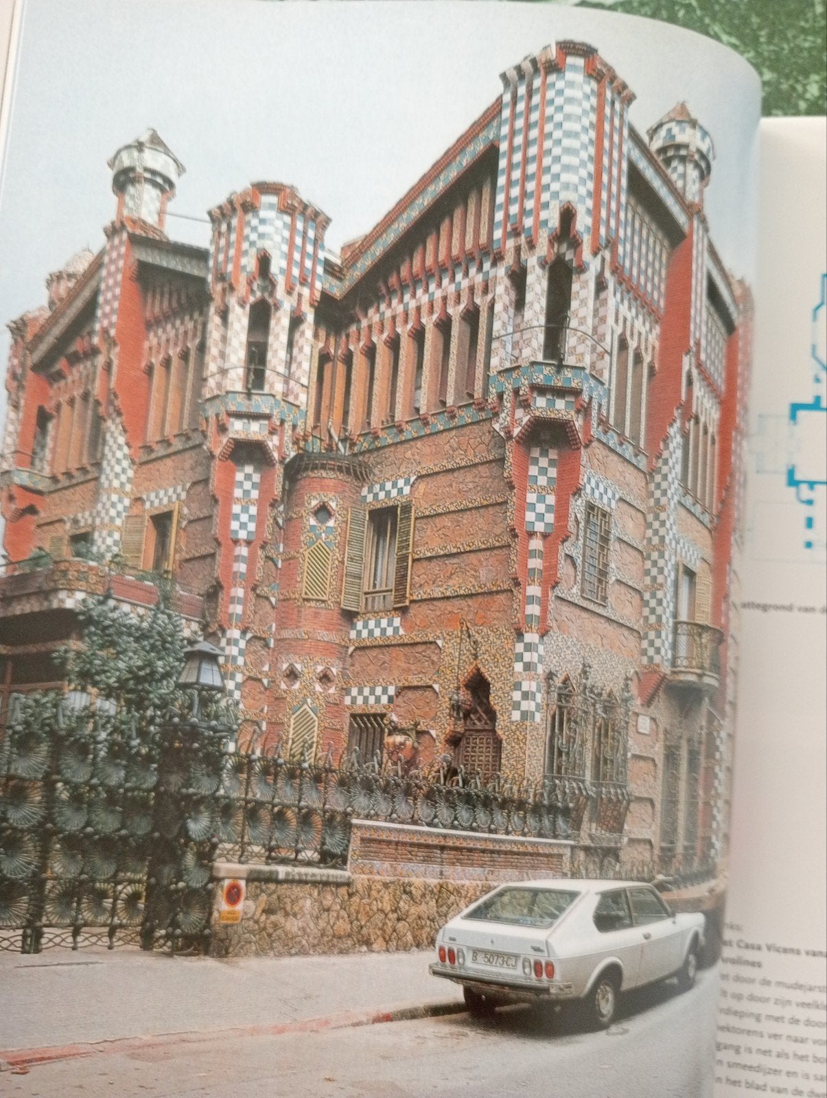 Gaudi - Maria Antonietta Crippa (Taschen), Ophalen of Verzenden, Gelezen, Architecten, Maria Antonietta Crippa