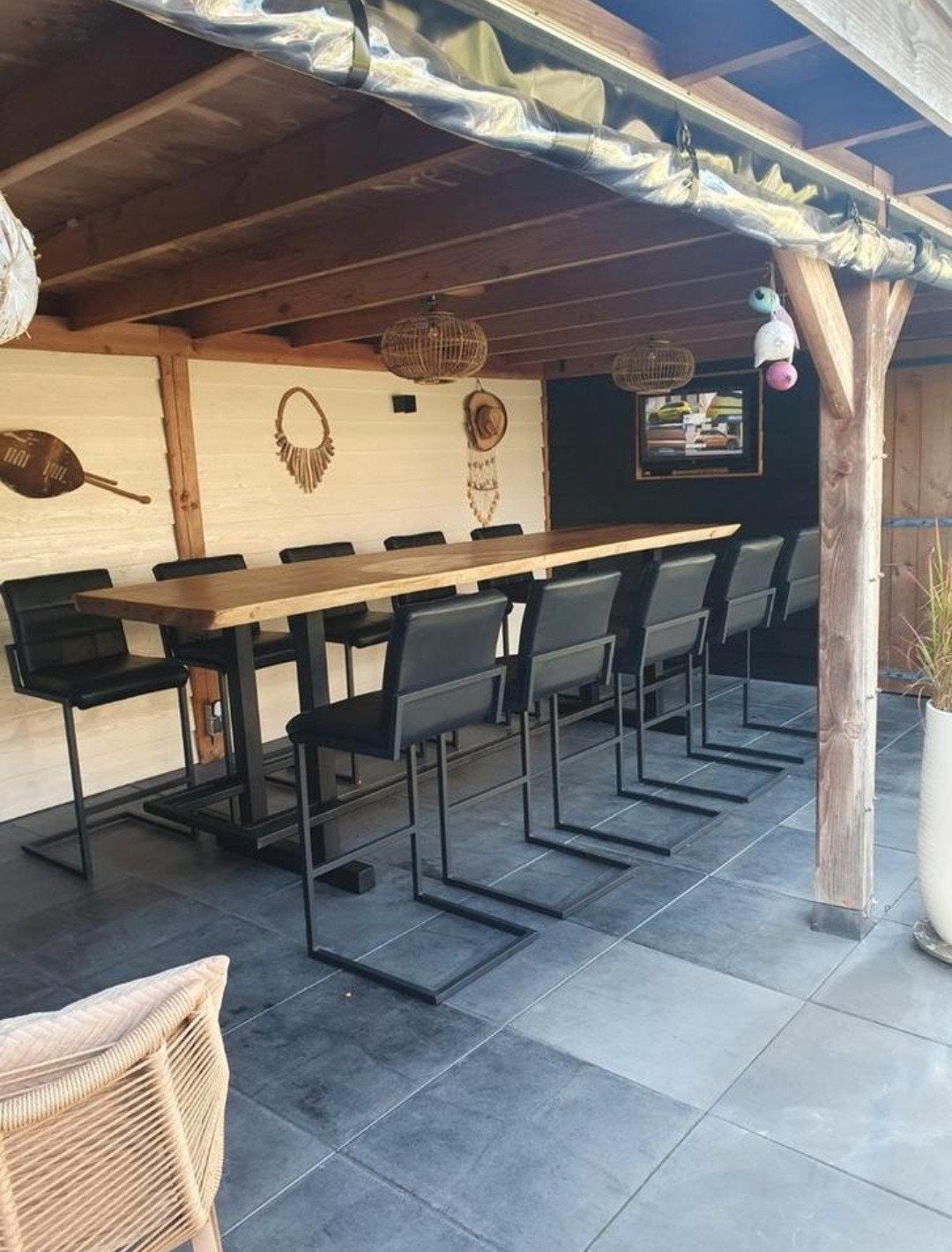 Robuuste bartafel met 10 stoelen - Massief hout en metaal, 200 cm of meer, 50 tot 100 cm, Zo goed als nieuw, Vijf personen of meer