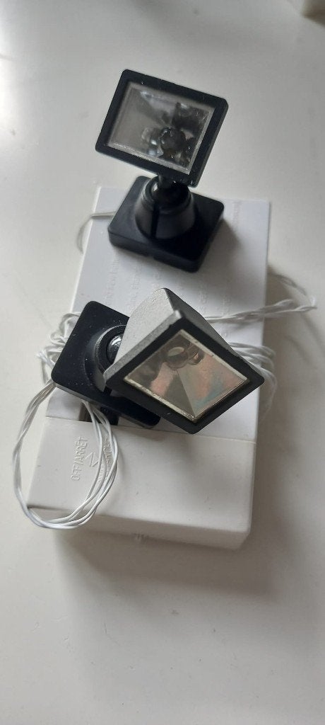 Lemax spotlights 1 x wit 1 x blauw, Ophalen of Verzenden, Gebruikt