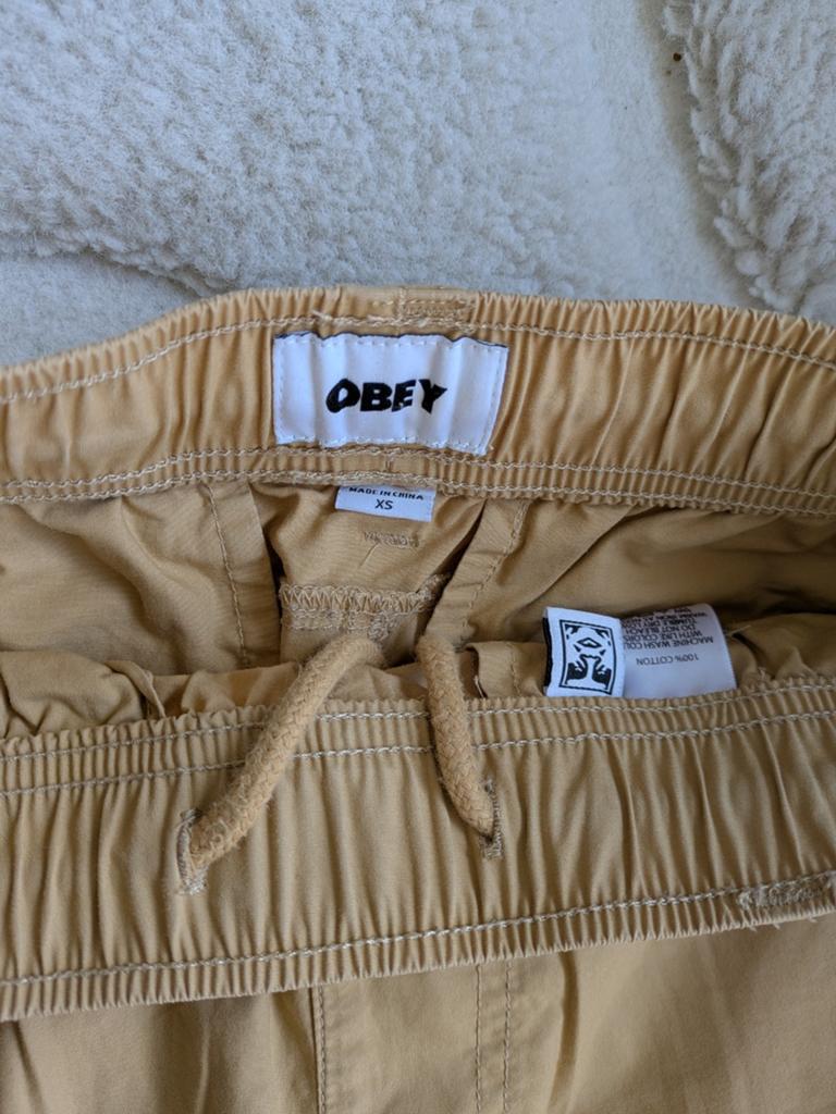 Obey Dylan parachute pants, Kleding | Dames, Beige, Ophalen of Verzenden, Zo goed als nieuw, Maat 34 (XS) of kleiner