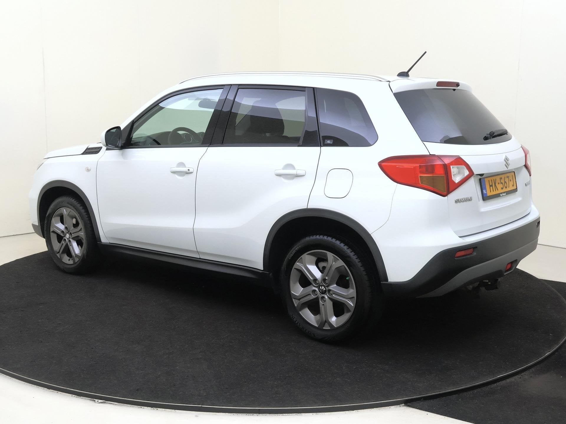 Suzuki Vitara 1.6 Exclusive | airco automatisch | Trekhaak |, Auto's, Suzuki, Stof, Gebruikt, Euro 6, 4 cilinders