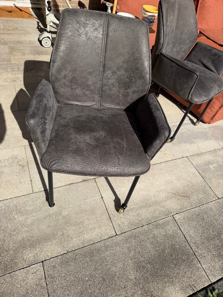 stoelen met wieltjes, Ophalen, Gebruikt, Grijs, Twee