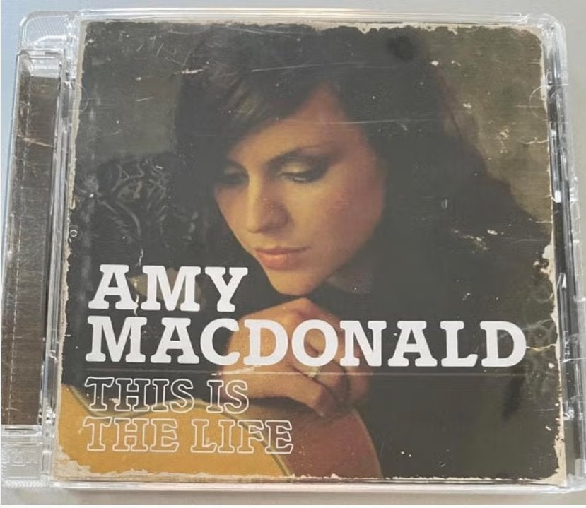 CD Amy Macdonald - This is the life 2007, Ophalen of Verzenden, Zo goed als nieuw, Rock