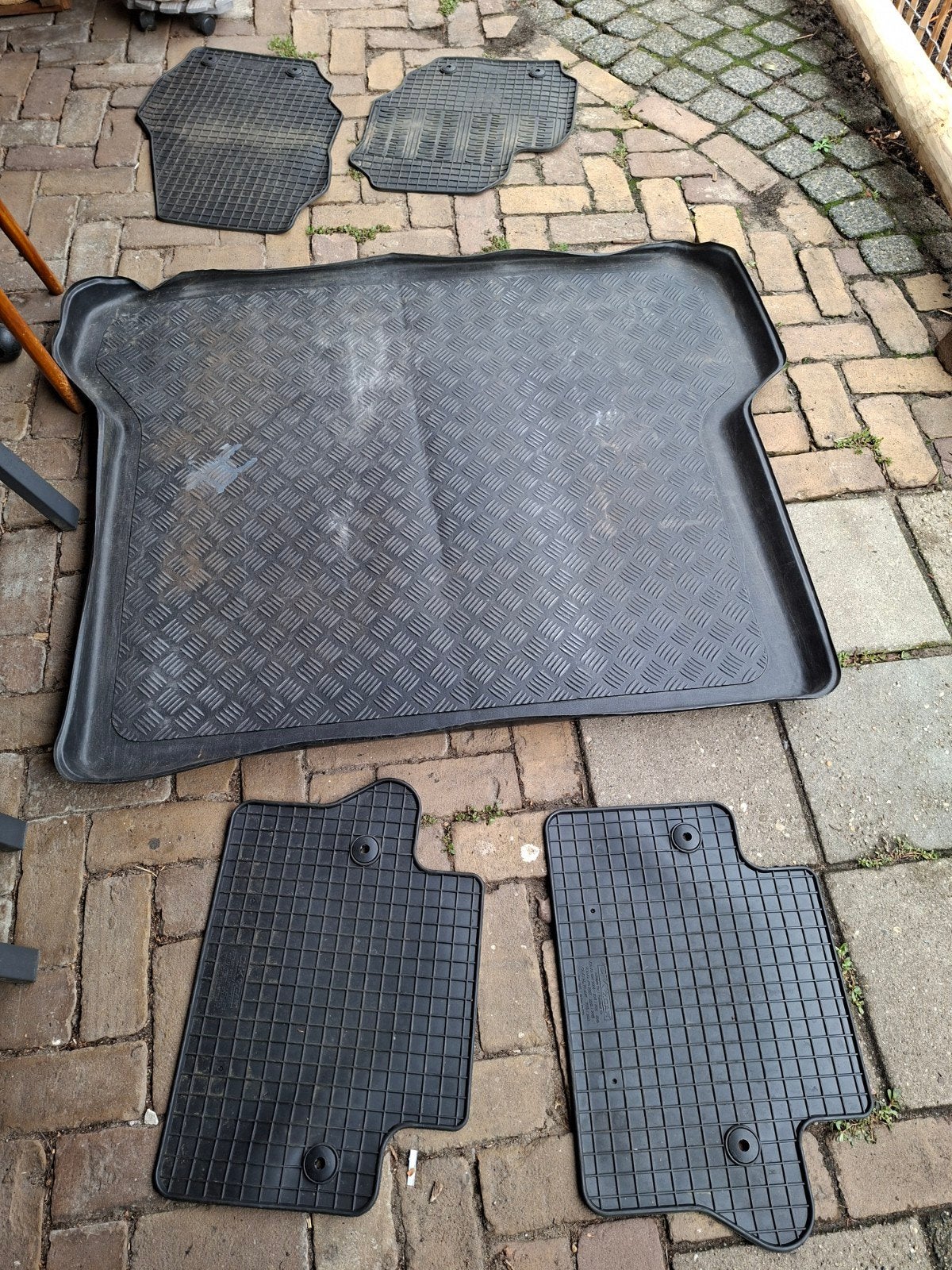 Rubberen automatten en kofferbakmat voor Volvo V70, Ophalen, Gebruikt