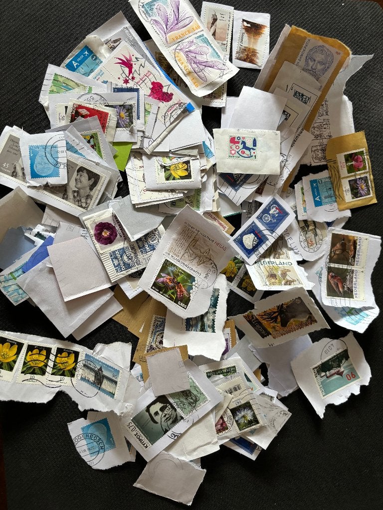 3x pakketje onafgeweekte postzegels (meerdere lande), Ophalen of Verzenden, Nederland en Buitenland