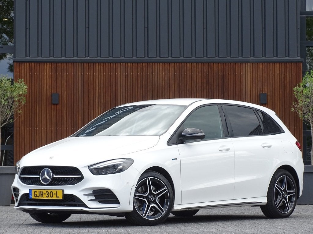 Mercedes-Benz B-Klasse 250e 218PK automaat / AMG Line / 2021, Gebruikt, Euro 6, 4 cilinders, 16 kWh