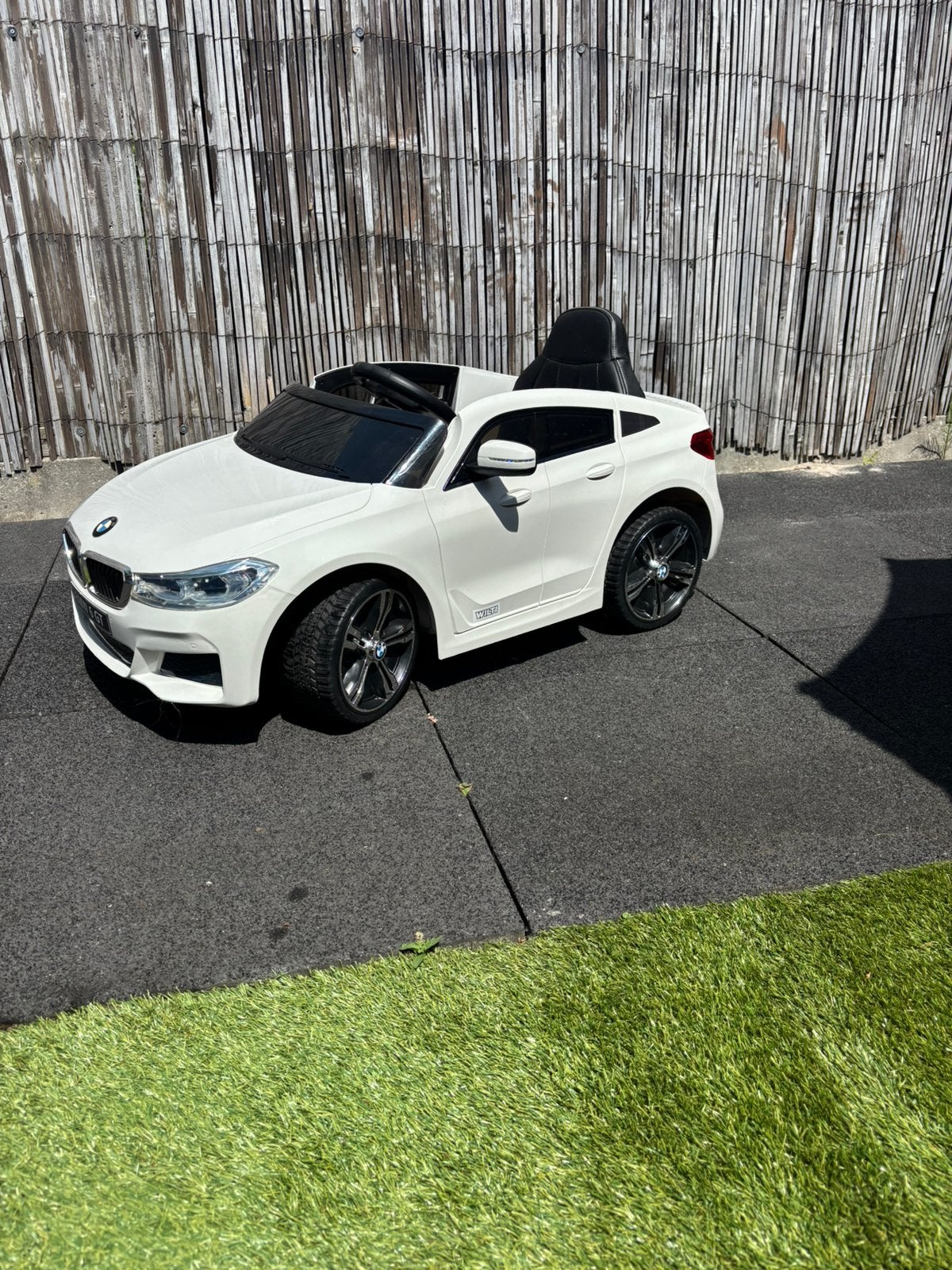 BMW 6 GT (zelfbediening), Zo goed als nieuw