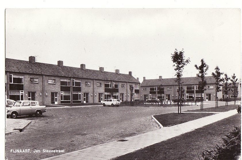 Fijnaart Jan Steenstraat 1972., Ophalen, 1960 tot 1980, Ongelopen, Noord-Brabant