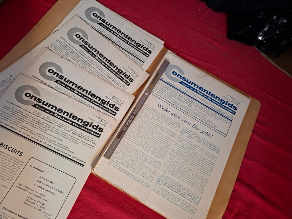 Oude uitgaven Consumentengids 1955-1959, Ophalen of Verzenden, Gelezen
