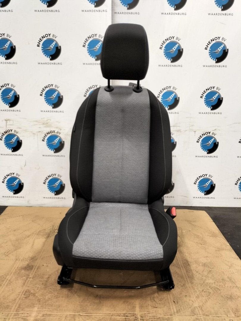 OPEL CORSA F DESIGN P2JO STOEL VOOR 2023, Auto-onderdelen, Interieur en Bekleding, Gebruikt, ARN erkend, Stiba lid, Erkend duurzaam