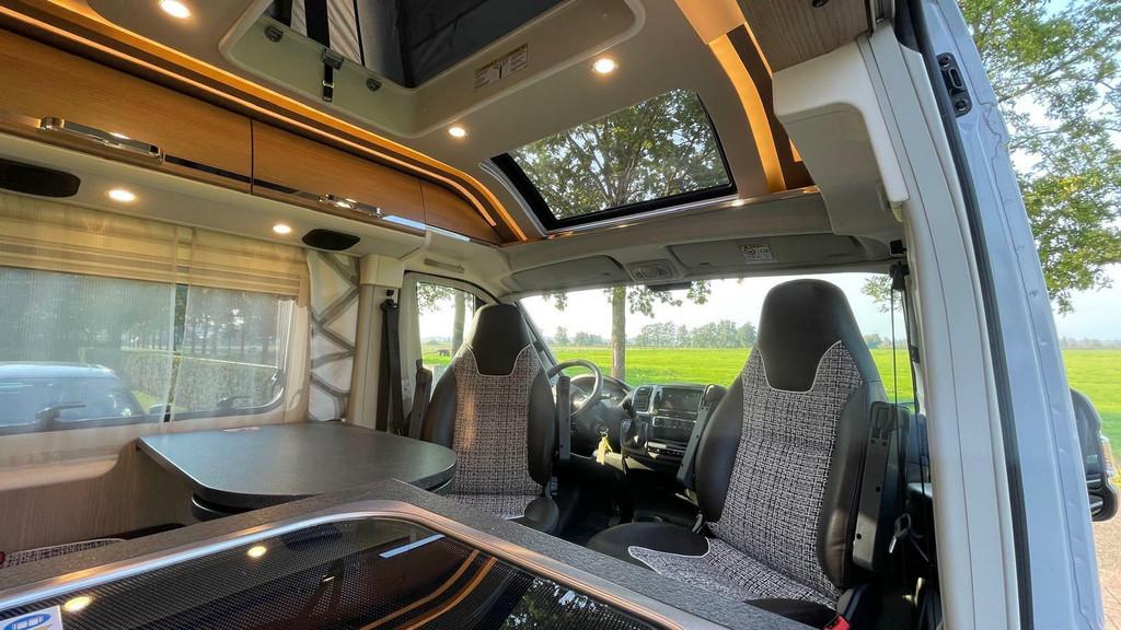 Malibu 640 * 9G AUTO * Hefdak * Bearlock * Solar * Swingarm, Caravans en Kamperen, Automaat, Buscamper of Camperbus, Malibu, Bedrijf