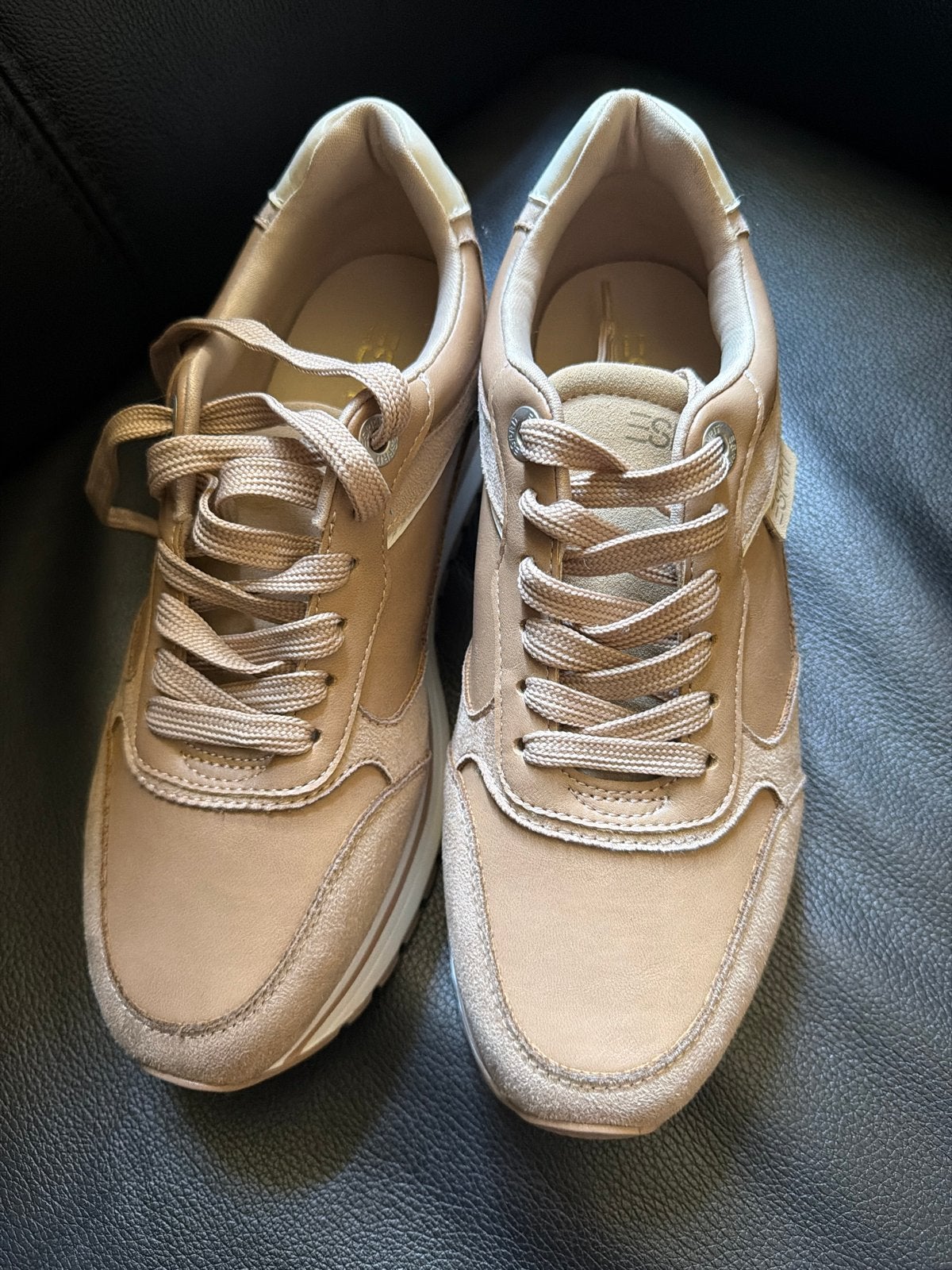 Nieuwe Esprit Dames Sneakers - Maat 38, Ophalen of Verzenden, Nieuw, Beige, Sneakers of Gympen