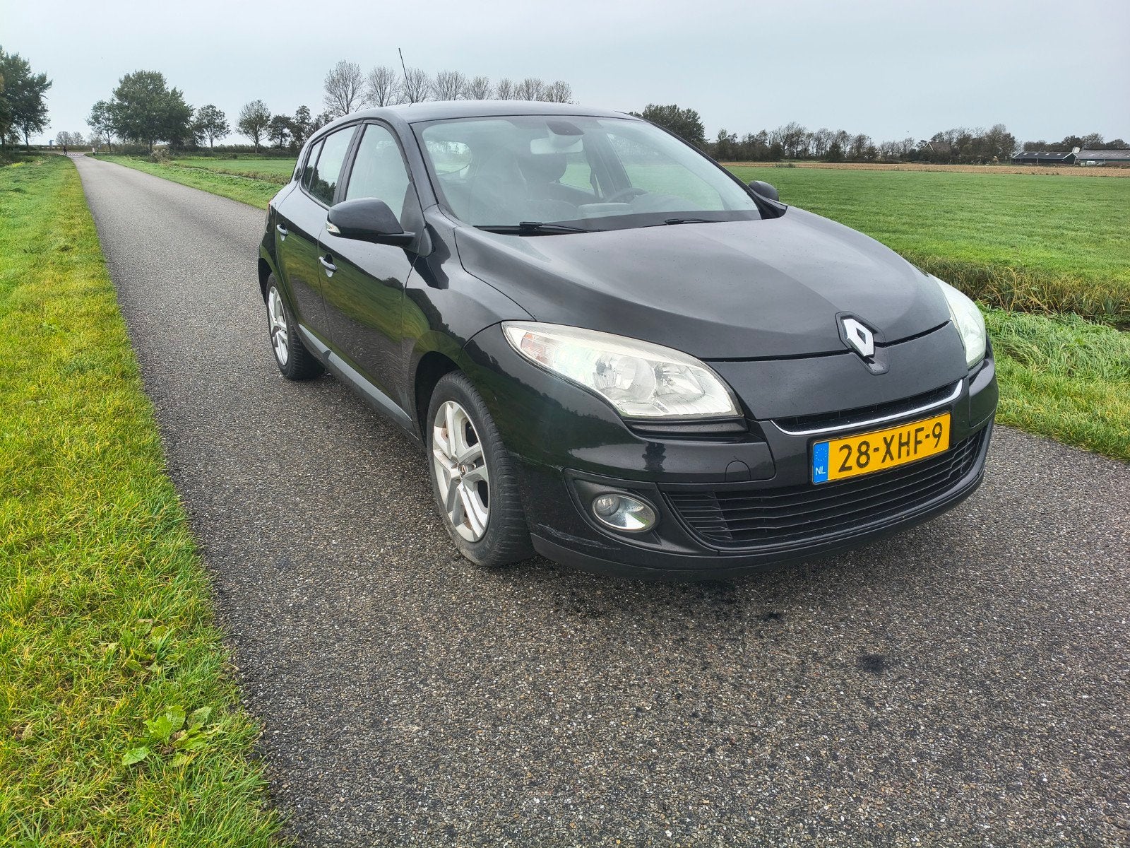 Renault Mégane 1.5 DCI 81KW HB 2012 Zwart, Auto's, Euro 5, Stof, 4 cilinders, Zwart