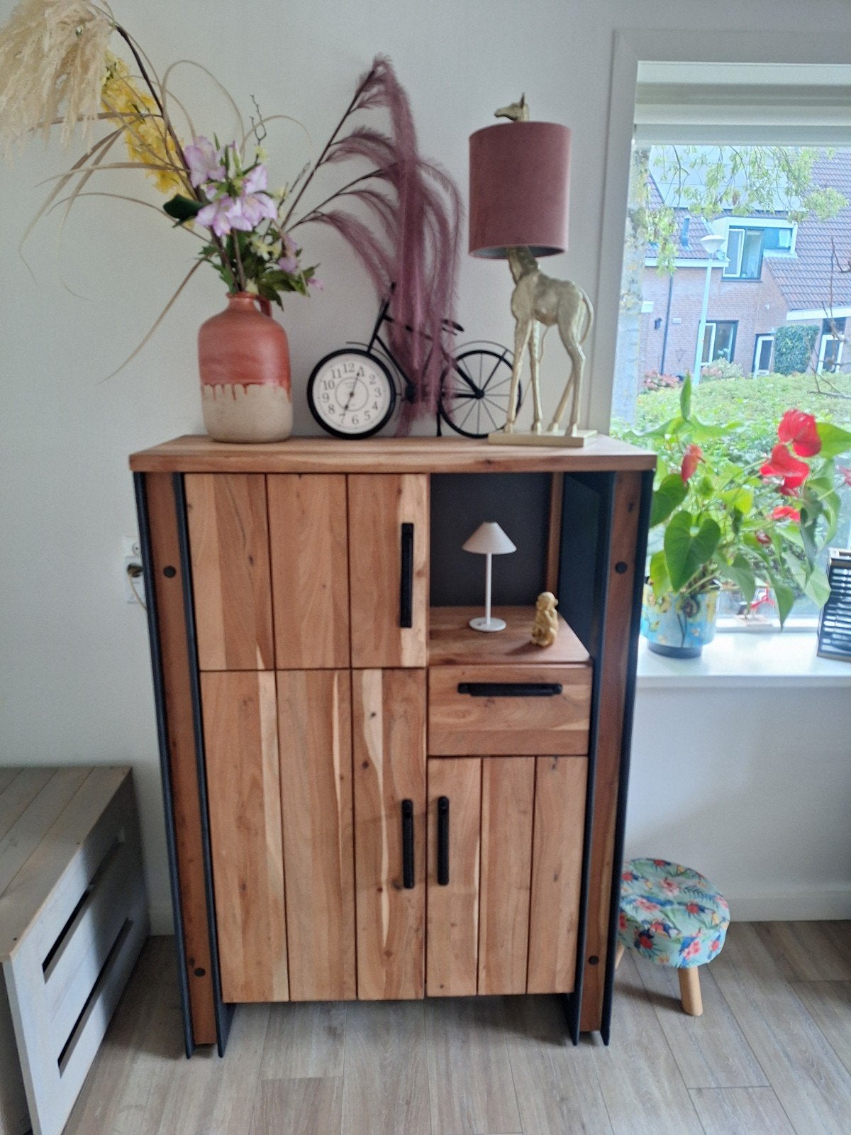 Highboard Makalu Kast - Showroommodel, Ophalen, Gebruikt