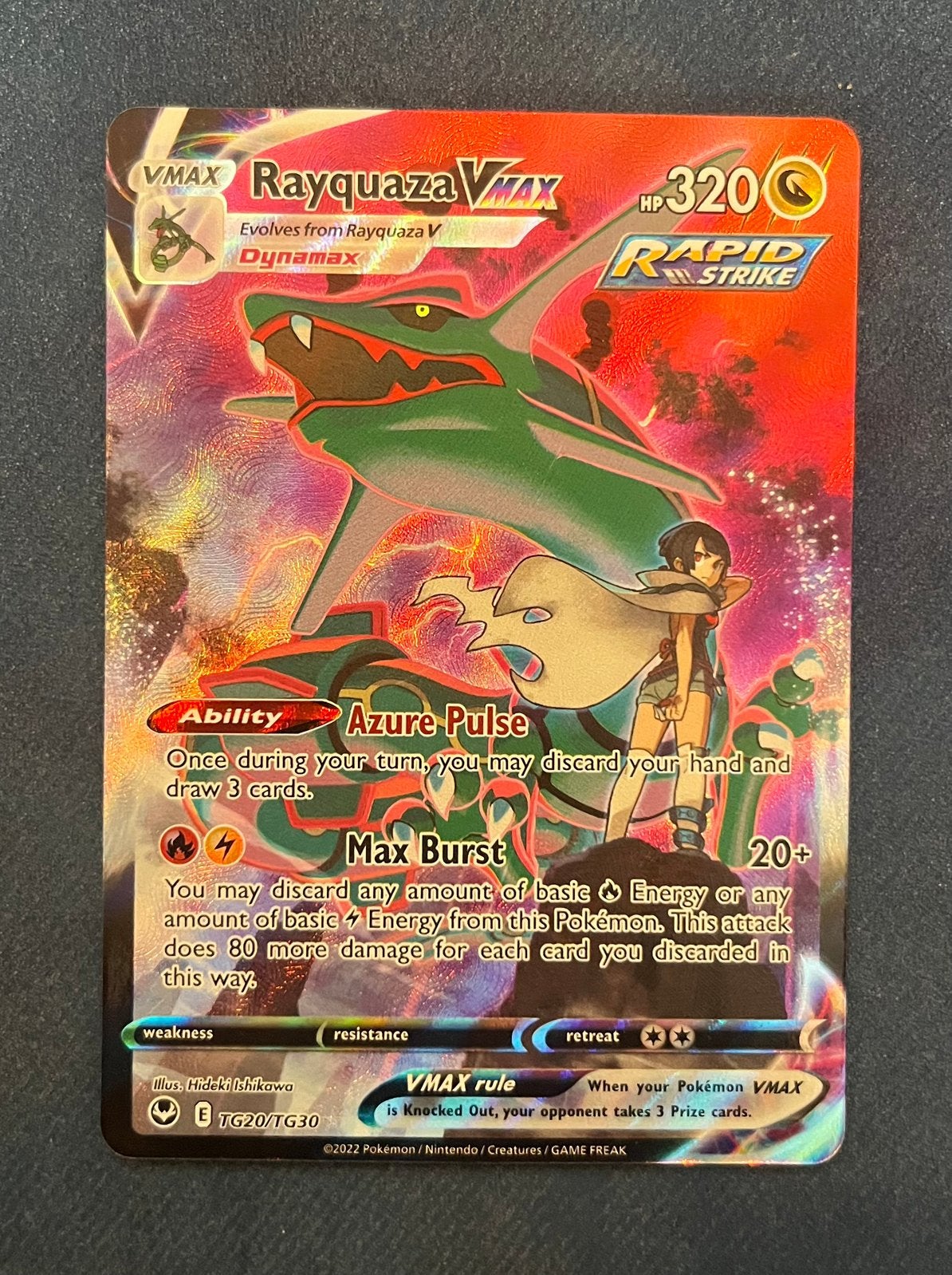 Rayquaza Vmax (SIT TG20), Ophalen of Verzenden, Zo goed als nieuw