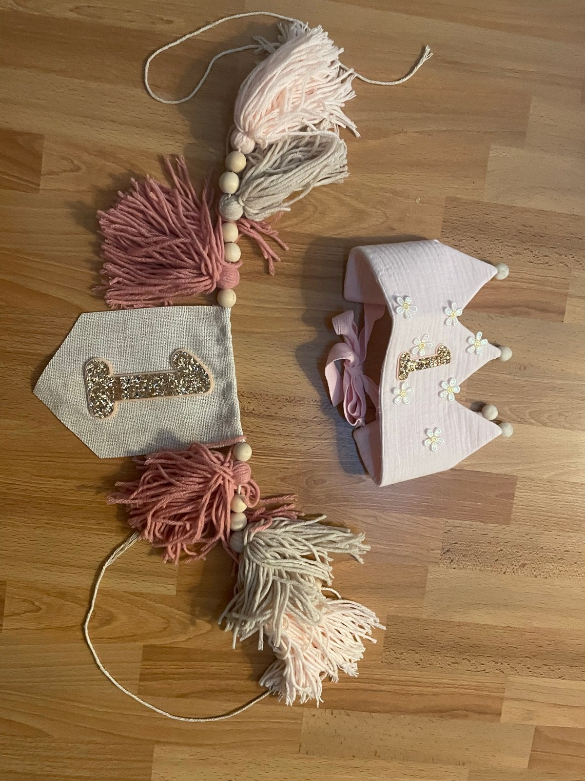 Decoratie 1 jaar meisje: slinger, kroon en fotobanner, Ophalen, Zo goed als nieuw, Versiering, Verjaardag