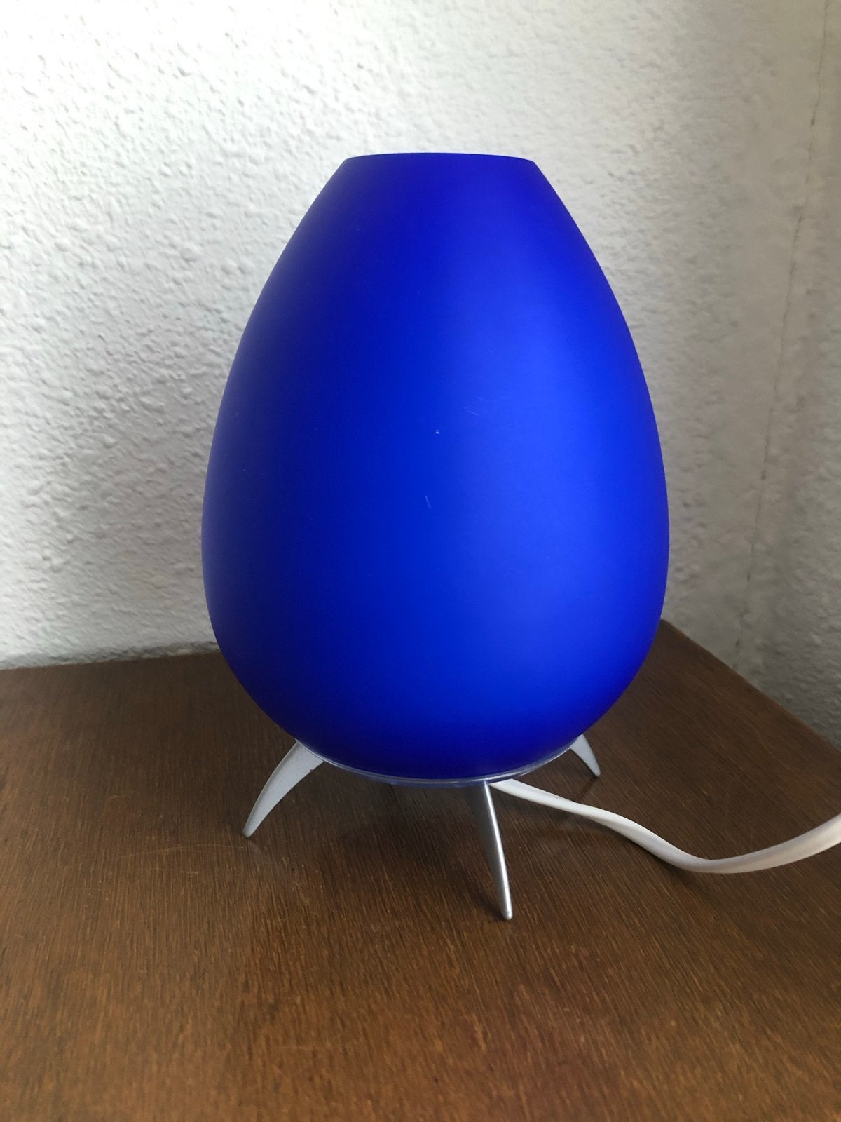 Nieuwe blauwe tafellamp - Modern design, Huis en Inrichting, Lampen | Tafellampen, Nieuw, Glas, E14 (klein), Met stekker, Blauw