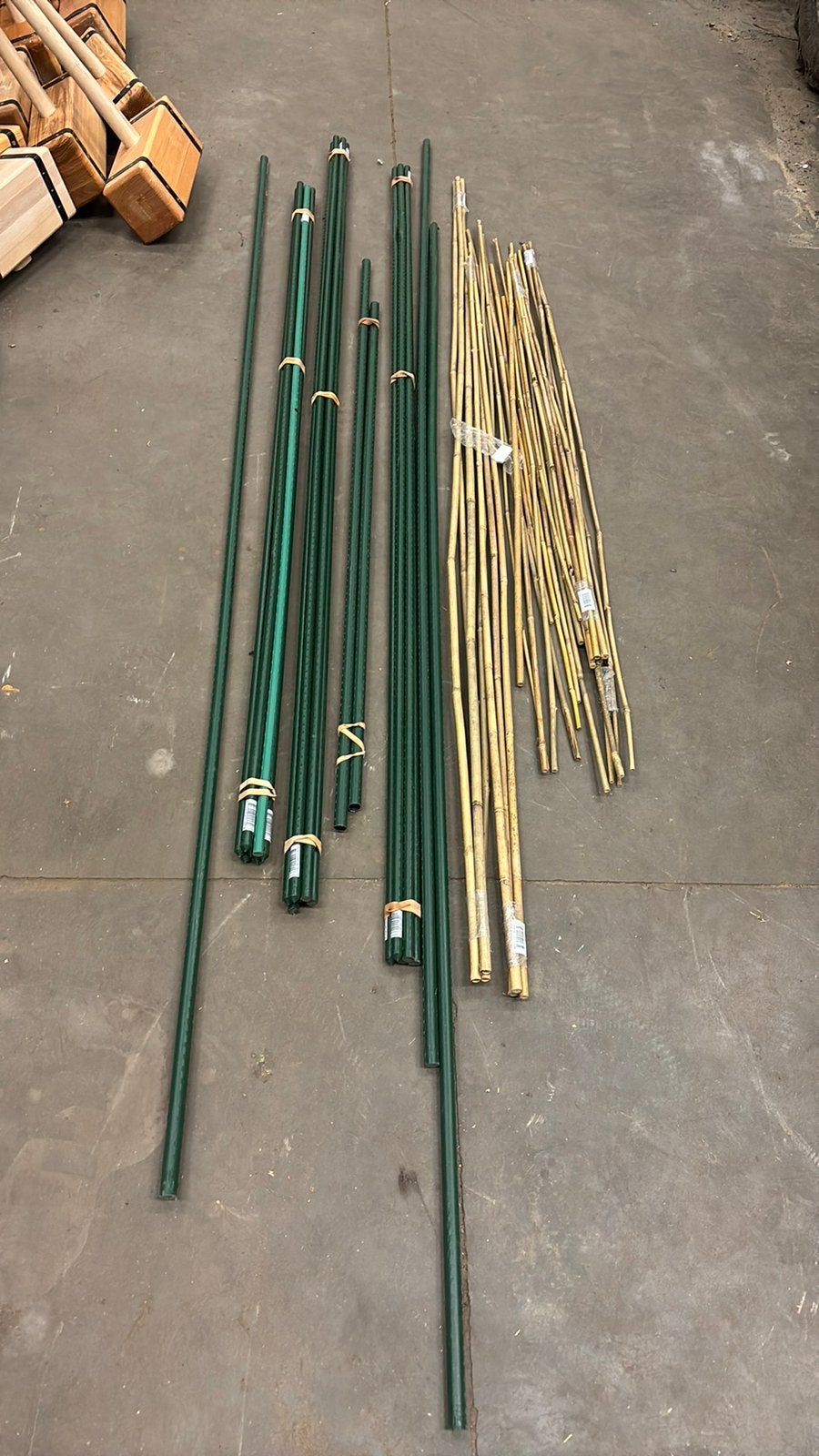 Partij van 50 bamboestokken en Binding Fix stokken, Ophalen, Nieuw, Minder dan 10 meter
