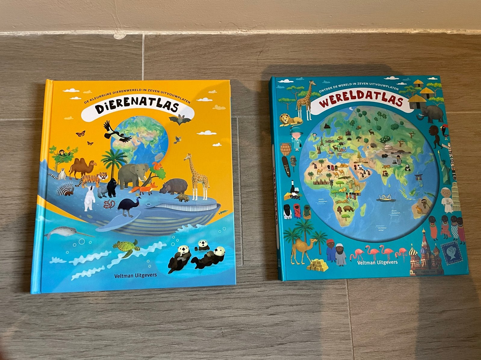 Wereldatlas & Dierenatlas - Zeer Goede Staat, Ophalen of Verzenden, Zo goed als nieuw, Non-fictie