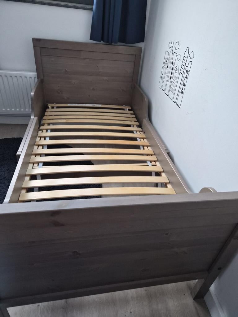 IKEA Hemnes Bedframe en Kledingkast - Grijsbruin, Ophalen, Gebruikt, 90 cm, Eenpersoons