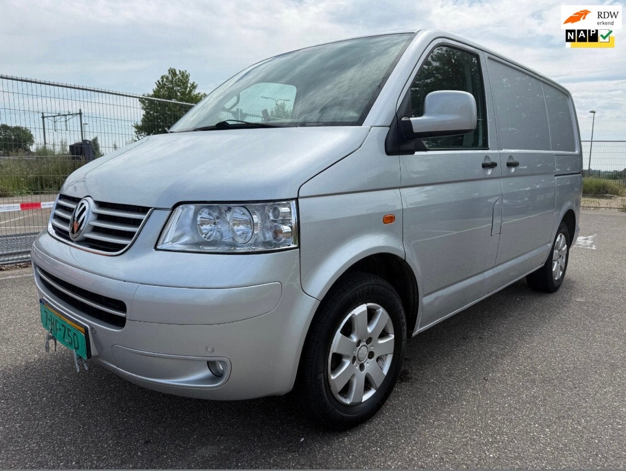 Volkswagen Transporter 2.5 TDI 300 MHD Ac Trekhaak Cruise co, Auto's, Bestelauto's, Gebruikt, Volkswagen, Origineel Nederlands