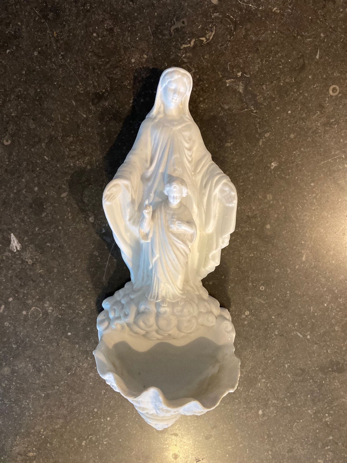 Antieke Mariabeeld met kindje Jezus - Heiligwaterbakje, Antiek en Kunst, Ophalen of Verzenden