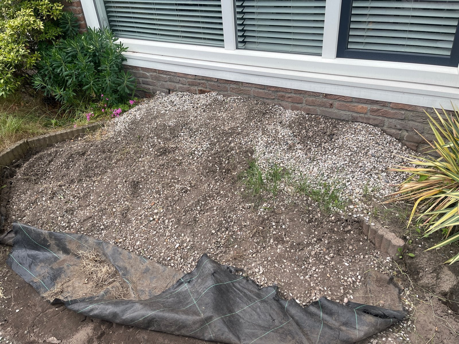 Gratis kiezels/grind voor tuin of oprit, Tuin en Terras, Grind, Keien en Split, Ophalen, Gebruikt, Grijs, Grind