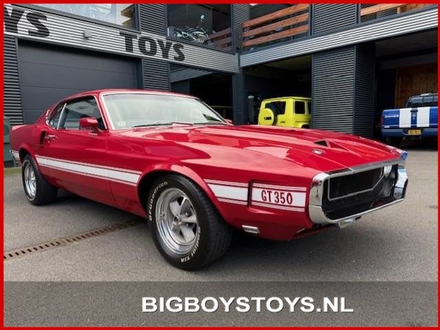 Ford SHELBY GT 350 Fastback, Auto's, Oldtimers, Achterwielaandrijving, Mistlampen, Zwart, 4 stoelen
