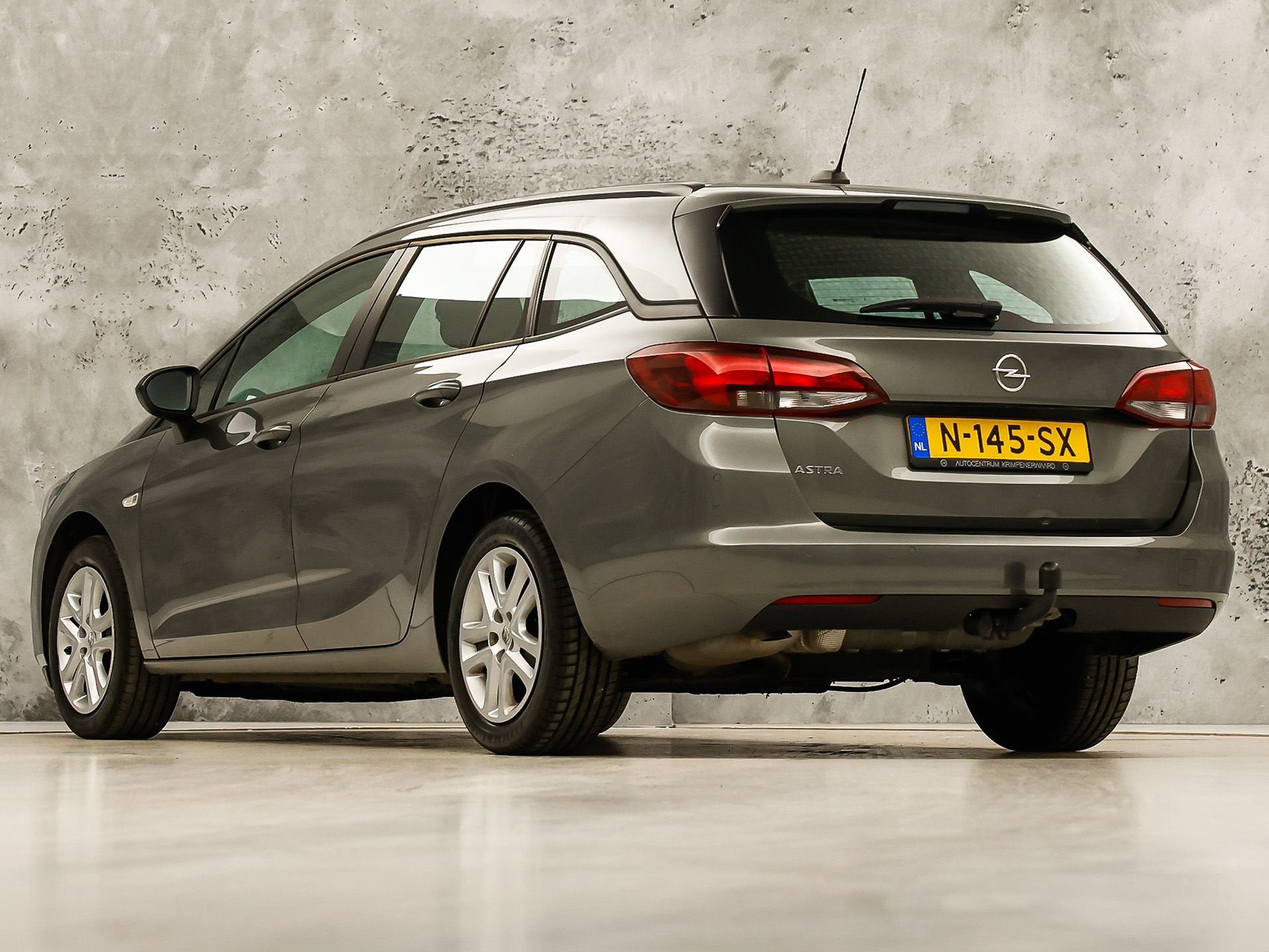 Opel Astra Sports Tourer 1.2 Sport (APPLE CARPLAY, NAVIGATIE, Auto's, Voorwielaandrijving, 12 maanden, Stof, Gebruikt