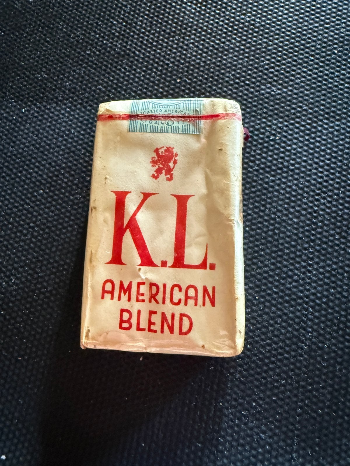 Zeldzaam vintage K.L. American Blend sigarettenpakje, Verzamelen, Verzenden, Zo goed als nieuw, Tabaksdoos of Verpakking
